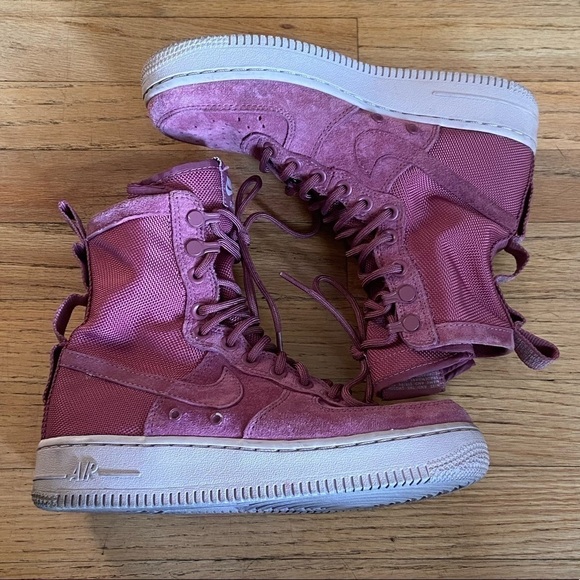 Nike AF-1 high sz force is female in a vintage wine size 6 - Picture 2 of 8